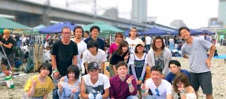 「中学時代に起業？！」社内BBQで発覚！ 期待の新人エンジニアの経歴