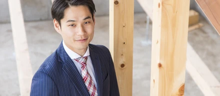 無垢材の家で理想のライフスタイルを実現！夢をカタチにする新築コンサルタント