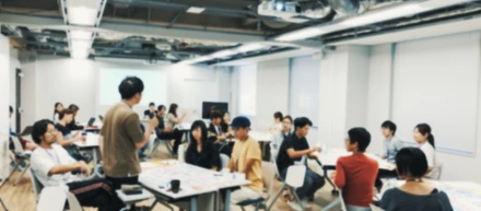 「今日オレ午後からCAMPやねん」　　　「え、私も私も～」な会話が飛び交うI-ne。「CAMP」ってなんだ？