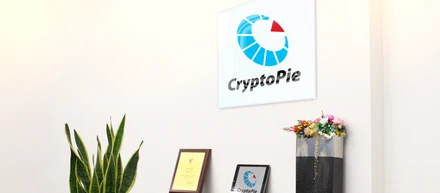 初めまして。株式会社CryptoPieの関根義光です。