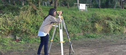 現地調査中　理系女子5年生