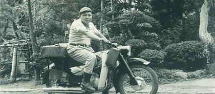 初代社長(現会長)