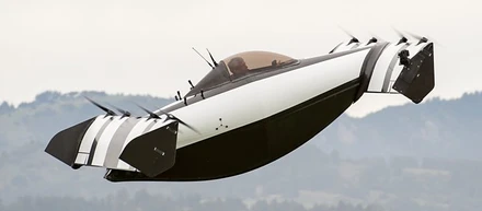 Black Fly (Flying Car)- 飛翔体の未来