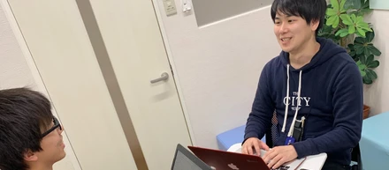 【社員インタビュー01】現役就活生が突撃してみた。介護の仕事のやりがいって？？