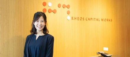 社員インタビュー「法律でみんなの仕事をバックアップする面白さ」飯塚 真菜（コンプライアンス部　2015年入社）