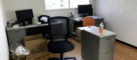 引っ越し中です