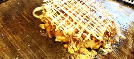 新人発表会とお好み焼き懇親会。