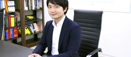メンバーインタビュー「それぞれの分野を越えて交流」【人事労務事業部/大城】