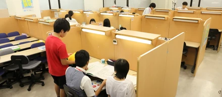 遠慮があったら本当の意味で生徒と向き合うことはできないという信念　～スクールIE教室長～