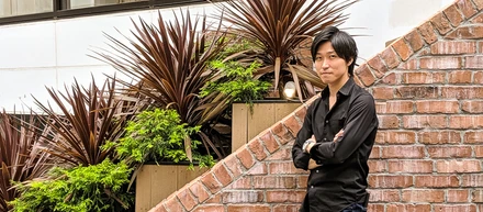 【社員インタビュー】ホテルマンからゲームプランナーへ。「おもしろさ」にかける想いとは。
