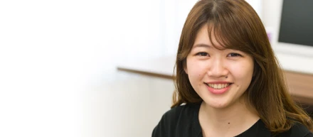 社員インタビュー 「労働は罰」の欧米人。「休暇が罪」の日本人。アンチ日本人的な考えだった私が本当の意味での働く楽しさを知った瞬間。