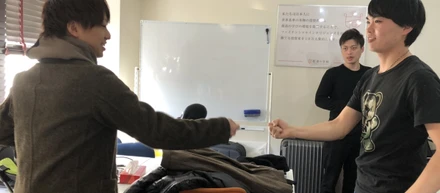 争奪戦からの・・・・熱いハグ！！