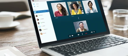 日本でも類を見ない。オンラインでの授業展開