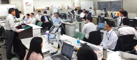 二十年以上続く、社員が会社の経営活動や事業をアセスメントする仕組みとは