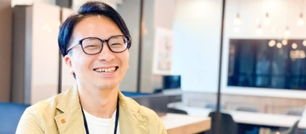 【社員紹介 #42】「法務部はブレーキをかけるだけじゃない」銀行職員からベンチャー企業に飛び出した理由とは？