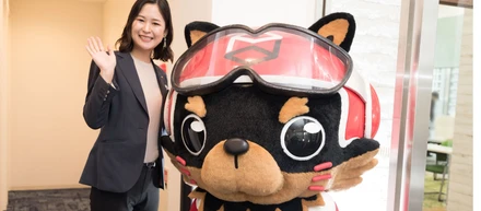 アナウンサーから転身。広報部を立ち上げ、Youtube配信も。将来的には小学校でお金の授業を