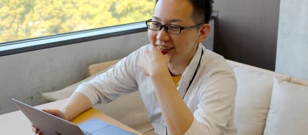 【社員紹介】「iOSエンジニアとWebデザイナーどちらもやりたい！」が叶った　スキルを全て活かした転職