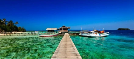 PANDUAN WISATA KE KARIMUNJAWA, HOTEL, TEMPAT WISATA & LAINNYA