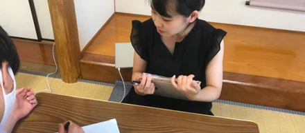 【学生スタッフインタビュー】周りの人のことを想像してみることができれば、あらゆる人に対して向けられる目線や起こされる行動も変わってくるのではないか