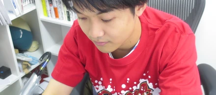 赤いTシャツにご注目☆地方出身者の方WANTED!!