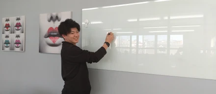 【社員interview　＃1】工場勤務からＷｅｂディレクターへお客様と技術者をつなぐ若きエースへ成長中