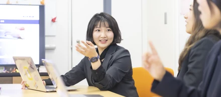 【社員インタビュー_vol.3】アパレルから人材業界へ転身！未経験のチャレンジ/房甍