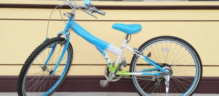 自転車ルールやマナーをご存じですか？株式会社シナジアはチームキープレフトの活動を応援