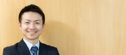 【営業職メンバー紹介】元お笑い芸人と言う異色の経歴を持つ高橋。中途で入社した同社にどのような思いを抱いているのだろうか。