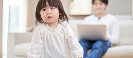3日に成立。新設された男性用の出生時育児休業(産休)制度と弊社の産休・育休取得率。