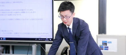 「モテ男安田の社内イイ男チェック！！vol.4」最中のようなバイク乗り主任、山田真暉。
