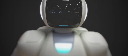ロボットにヒトを見る西洋人とカミを見る日本人
