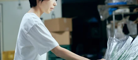 野菜を取り扱う日常のヒトコマ