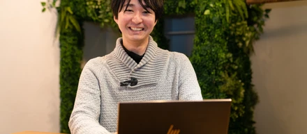 Tech Grow UPを活用し未経験からITエンジニアへ挑戦中の彼の現状に密着してみました！