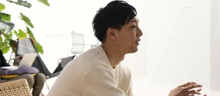20代にして営業職からマネジャー職まで経験、更なるキャリアアップを目指してSansanのインサイドセールスへ挑戦。