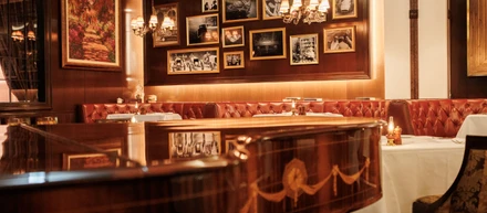 AKARENGA STEAK HOUSE