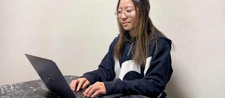 【システムエンジニア社員インタビュー / 伊波さん】唯一の新卒入社が語るランチェスターの魅力