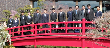 2022年度　13人の新入社員を迎えました。