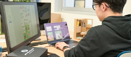 【新卒1年目】入社1年目でリードデザイナーに！デザイナー志望の彼がフィットネスブランド「uFit」に入社を決めた理由とは