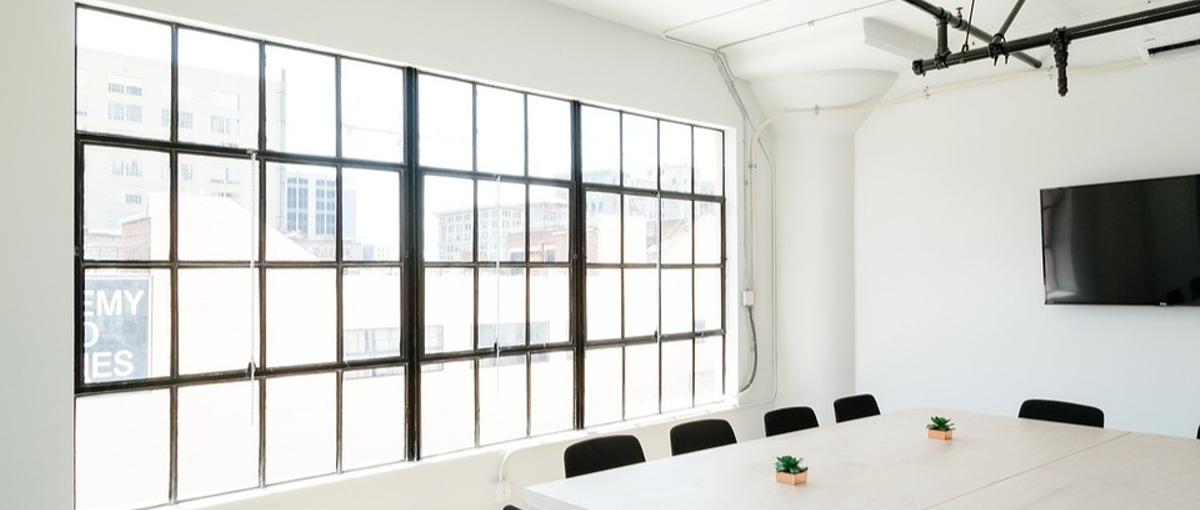 本社勤務　新たな成長を望む方募集　IT人材コンサルティング　