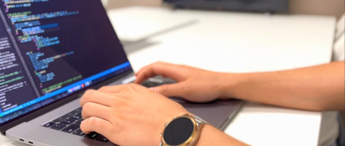 自社サービスSE　ユーザー数30万人以上の業界リーディングカンパニーで働く