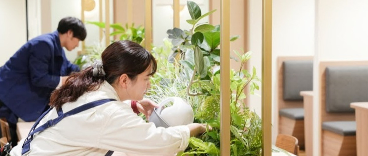 人と緑をつなげる仕事です。