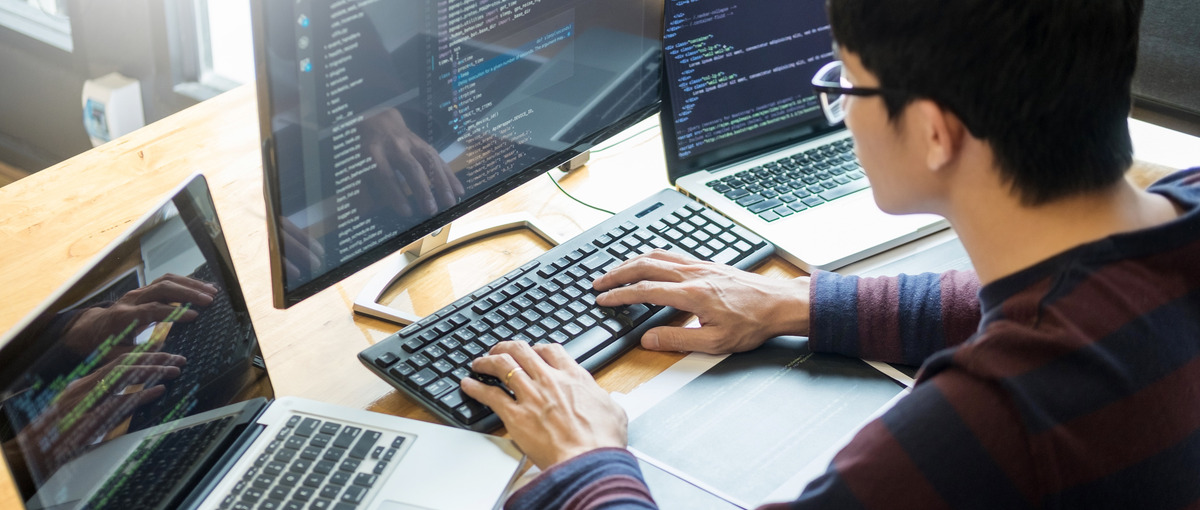 大企業向け共創プラットフォームを開発するエンジニア募集