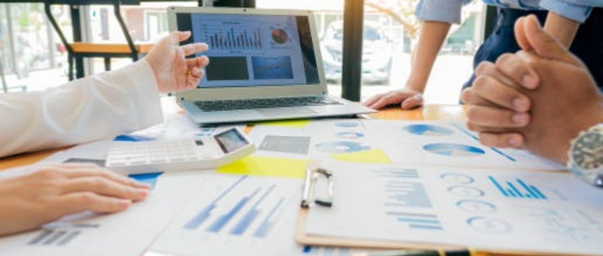 フィールドセールス｜YouTubeマーケベンチャーの代表直下ポジション