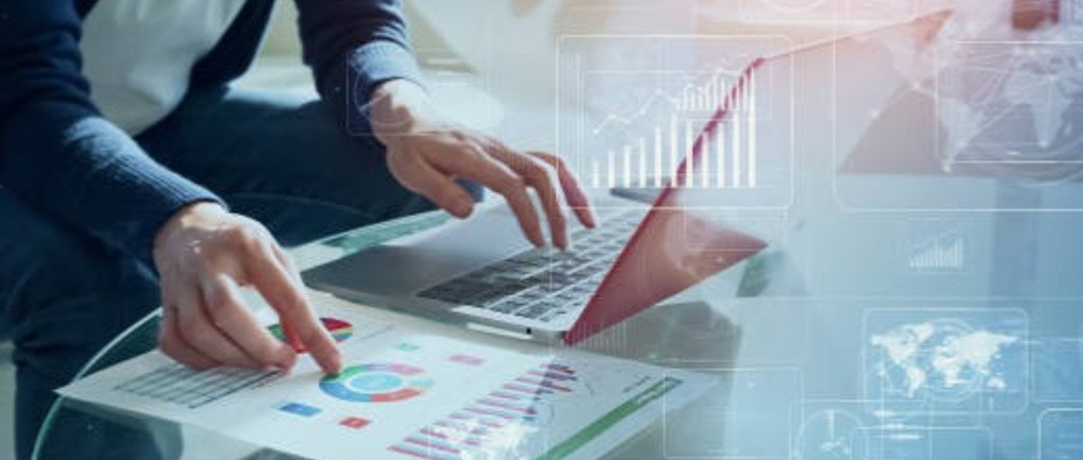 アナリスト｜YouTubeのデータ分析と改善提案｜裁量MAXで仕事したい方