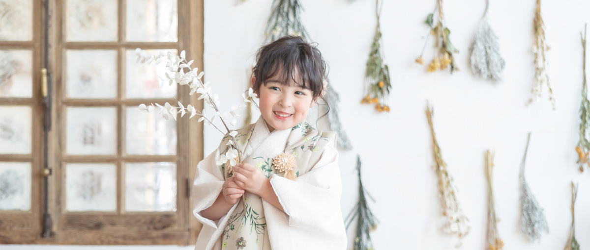 フォトブランドのグラフィックデザイナー募集！