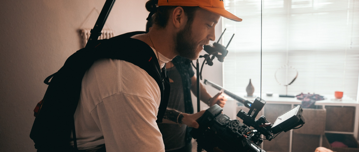 マーケコンサル｜YouTube企画〜運用まで一気通貫のデジタルマーケター