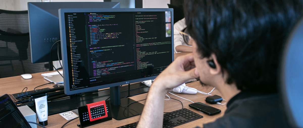 フロントエンドのアーキテクチャ・コンポーネント・ストア設計をお任せします