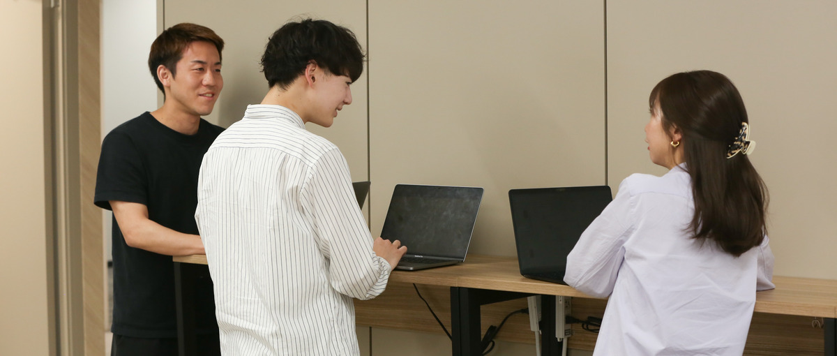 若手活躍！新産業へ事業展開を進める急成長ベンチャーでセールスを募集