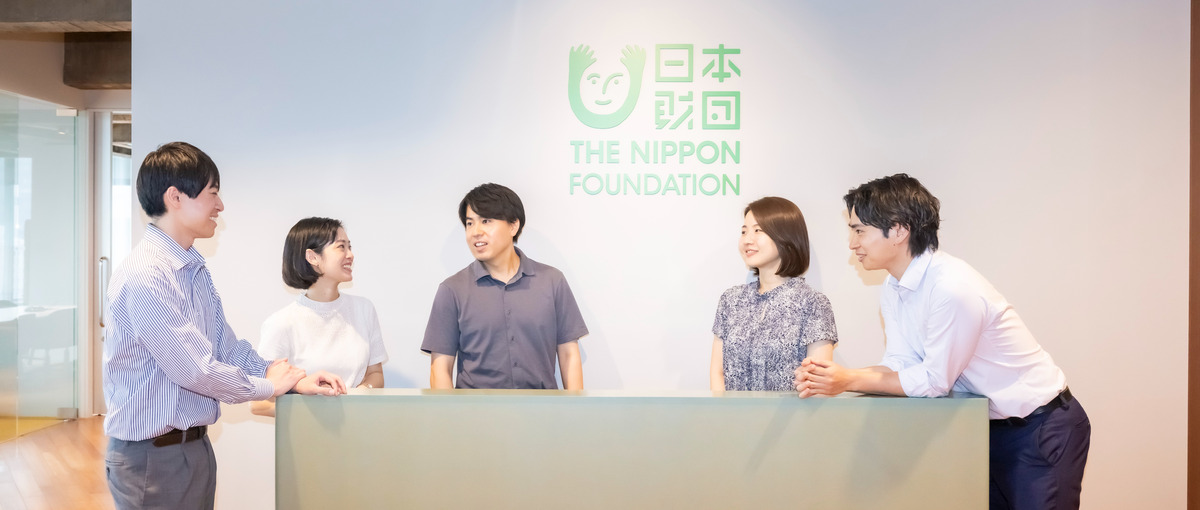 民間企業/ 非営利組織での経験を活かし、事業の企画立案・推進担当者を募集