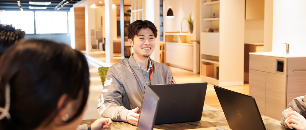 新卒＆第二新卒通年採用中　大阪南堀江　｢話を聞きに行きたい｣から応募を！